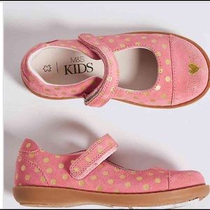 M & S kid girl’s suede cross bar shoes lilac mix